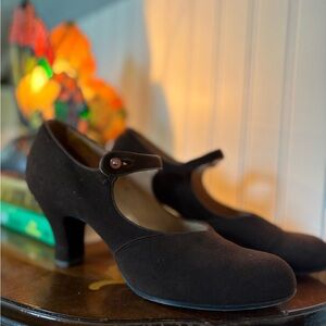 Vintage Brown Mary Jane Heels
